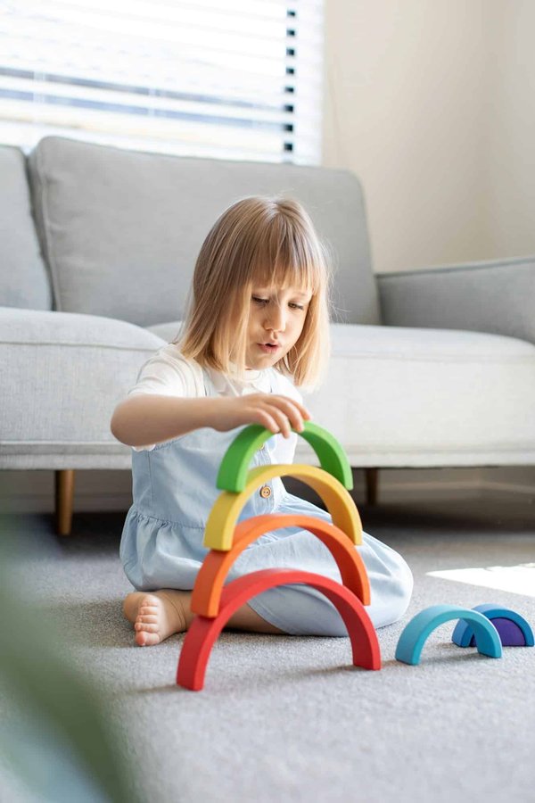 Jeu Montessori pour bébé de 18 mois : comment l'aider pour booster son développement ?